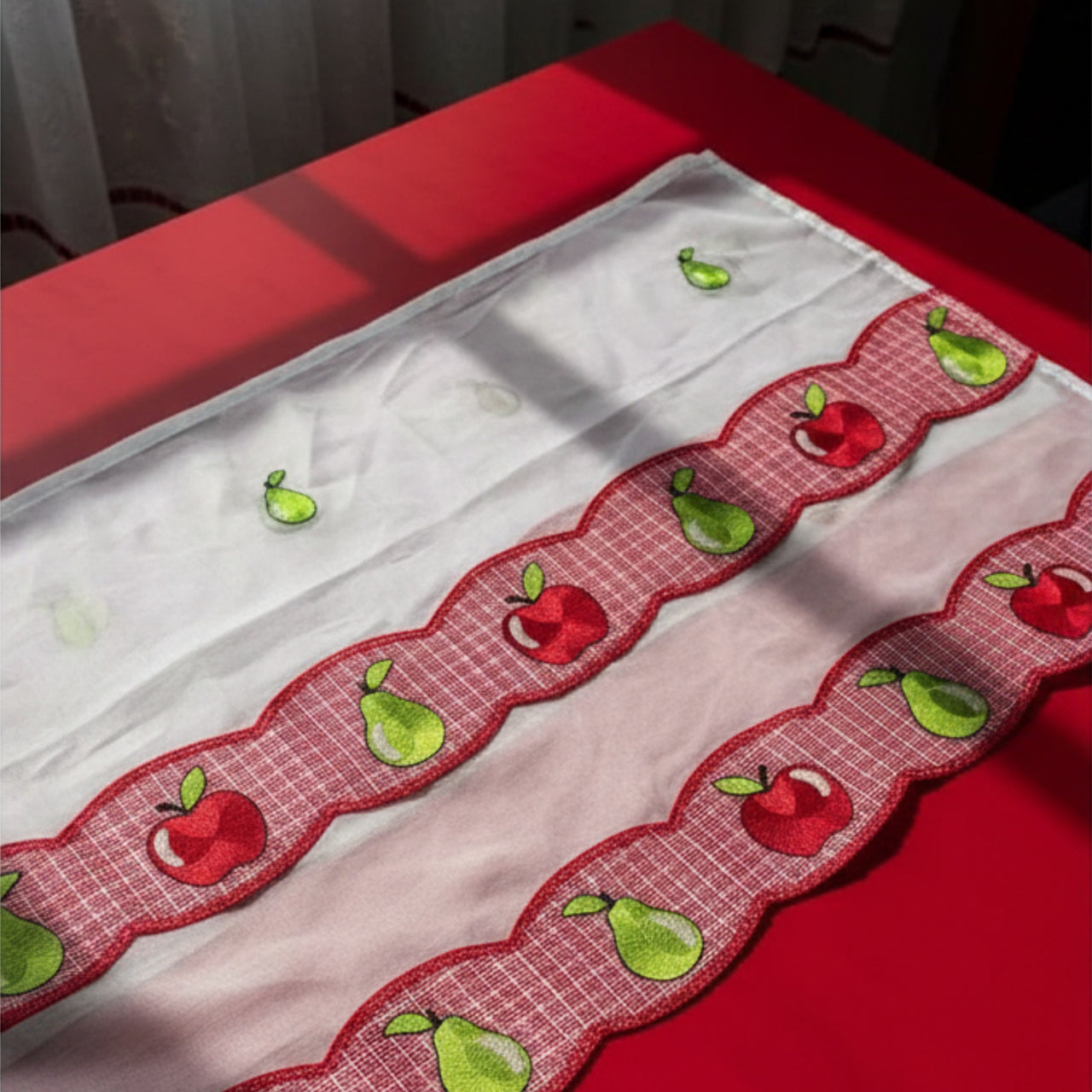 Cortina Bordada B Cocina Apple