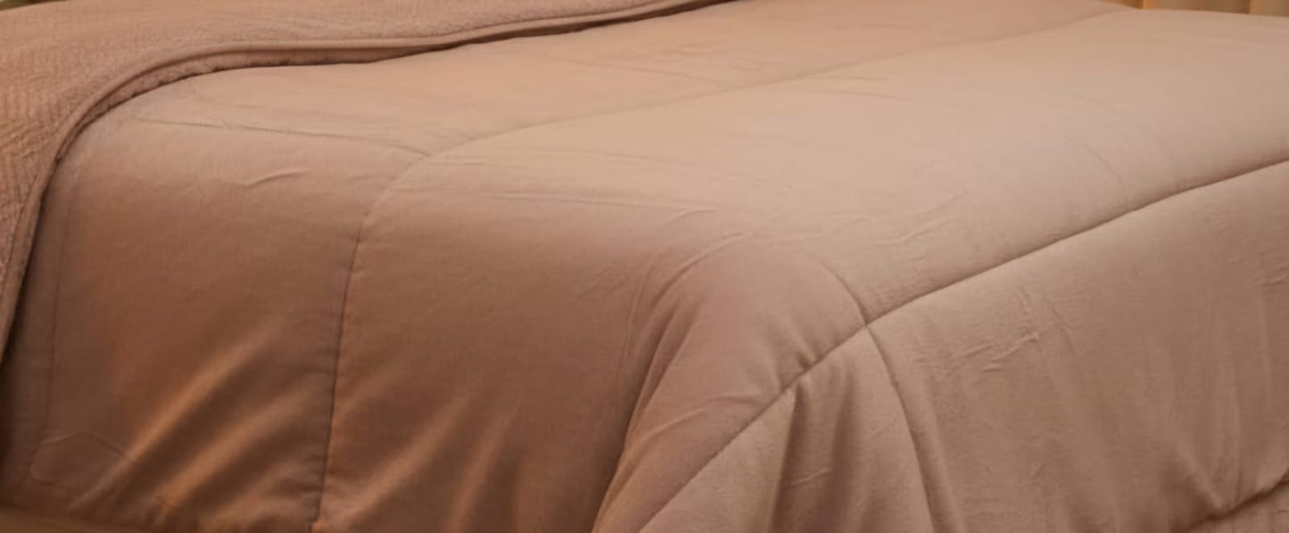 Cobertor Con Borrega Everest Lisos