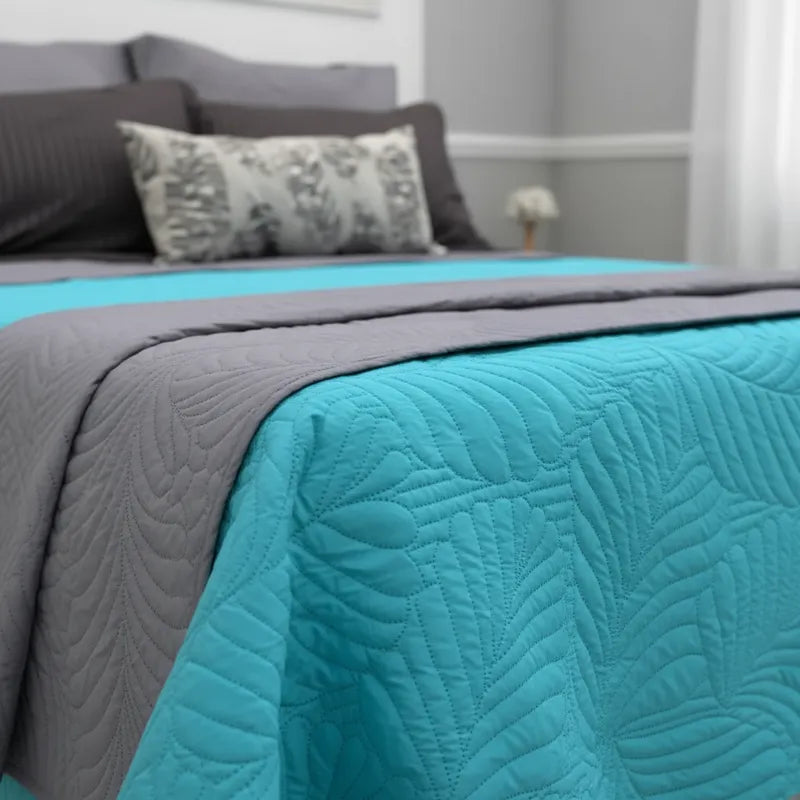 Edredón Cozumel Dos Vistas Con Sabanas, Fundas, Rodapie y Cojin Decorativo